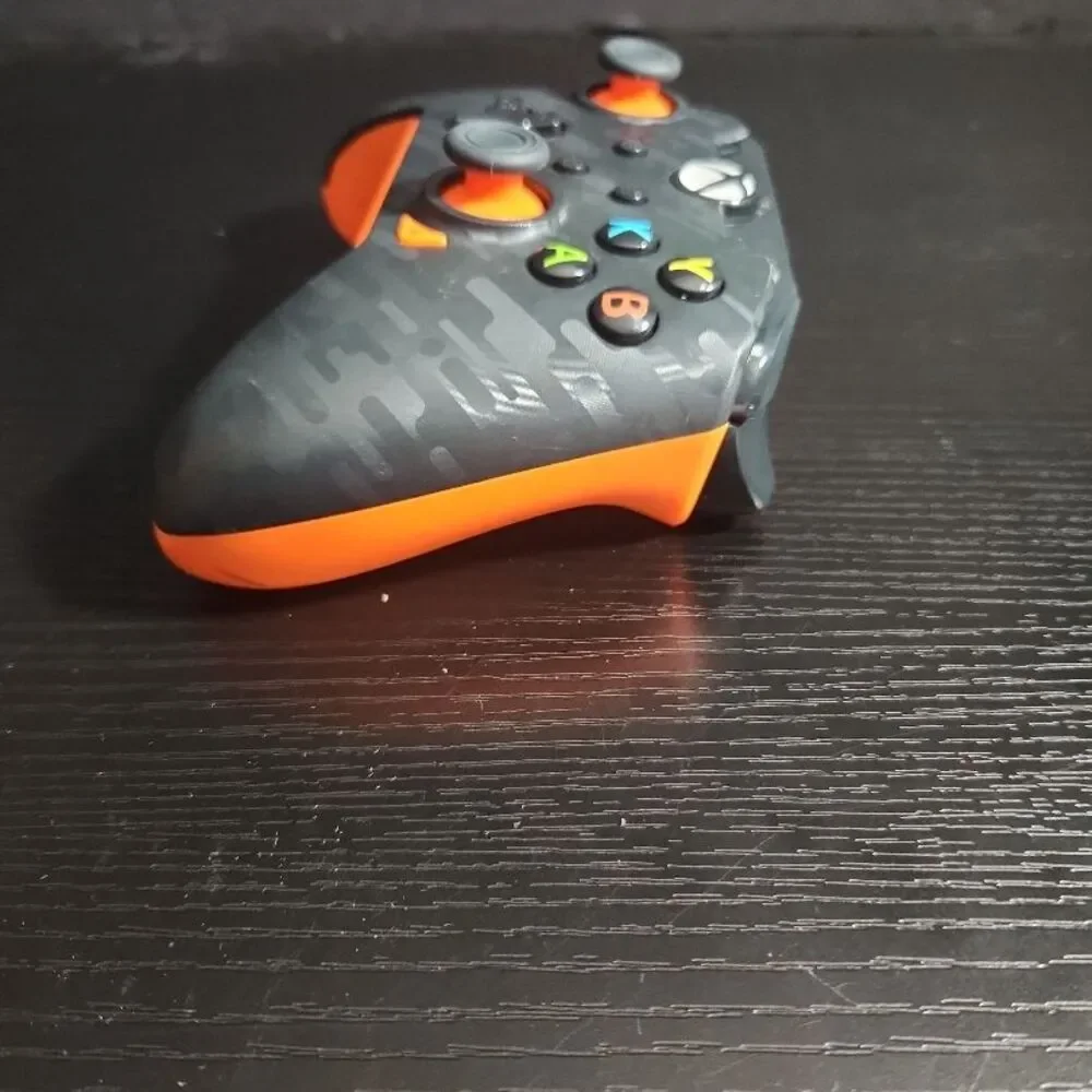 PDP Xbox Wired Game Controller Black Camo Ergonomic Headset Jack‎ Modern